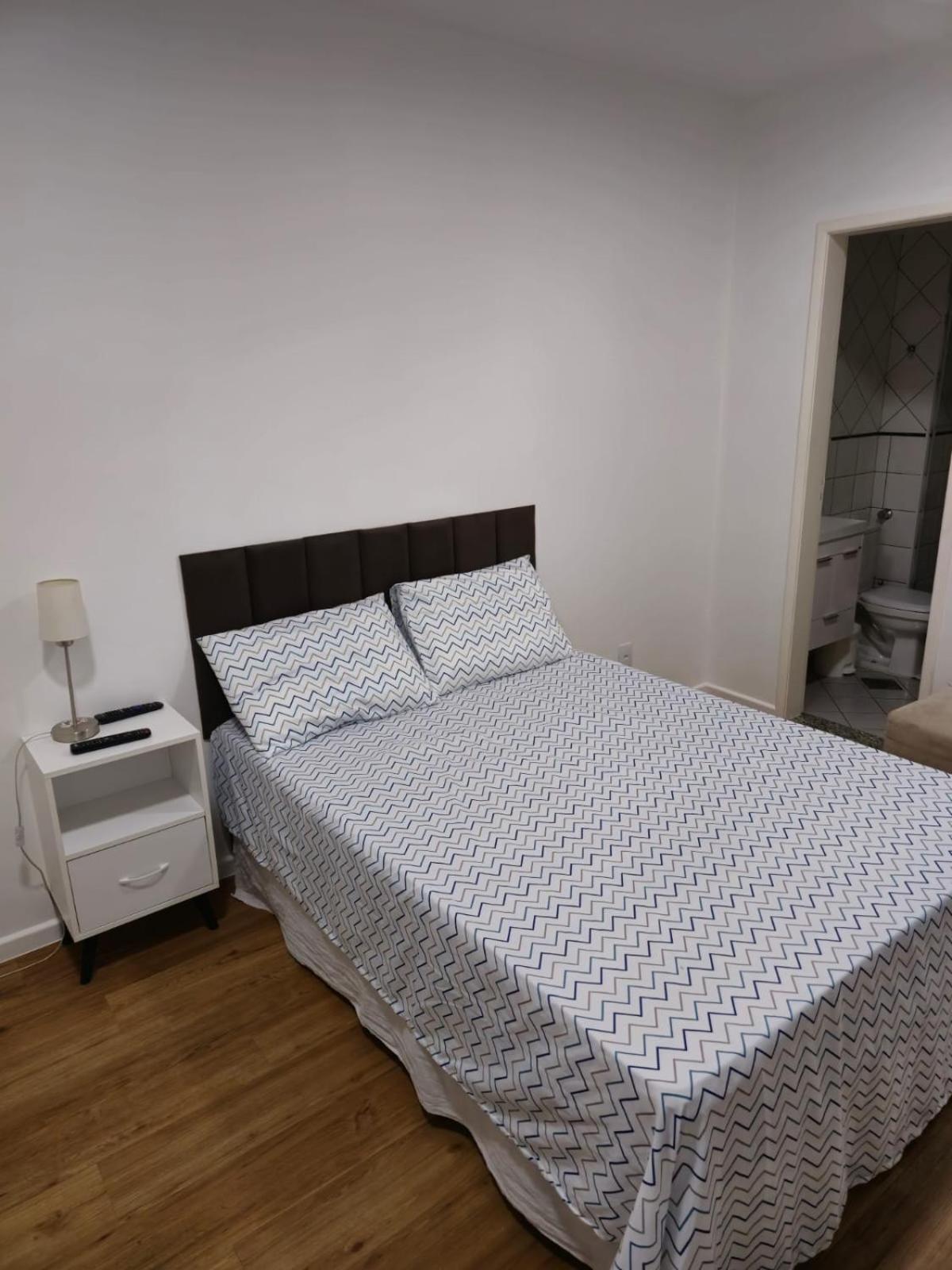 Apartamento Aconchegante - Portaria 24 - Self Check-in - Bairro Sudoeste